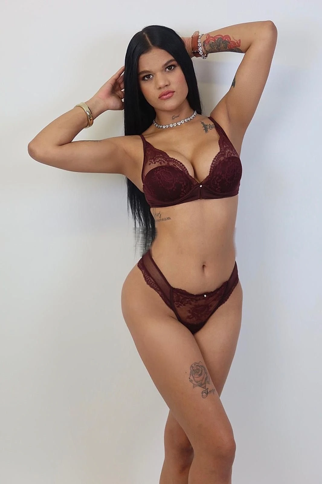 Nayara - Barcelona VIP Escort Bayan